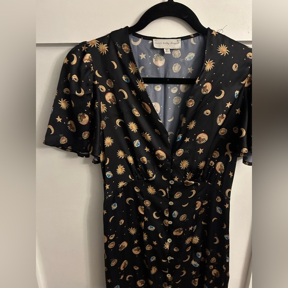 Never Fully Dressed Celestial Satin Moon Star Sun Button Up Maxi Dress Size 4 - Picture 3 of 8